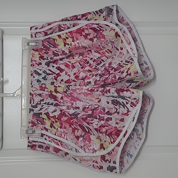 Calvin Klein Pants - Calvin Klien M board shorts with draw string waist, side pockets